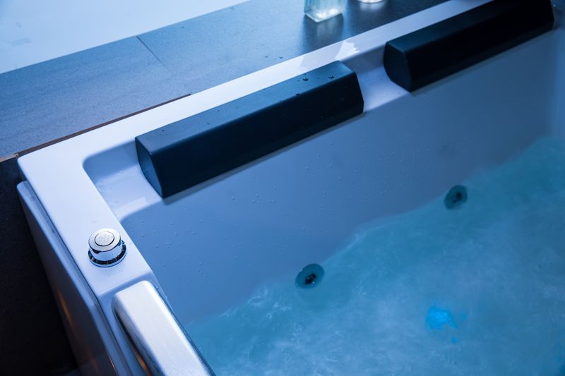 WANNA Z HYDROMASAŻEM OREGON 170x120 Jacuzzi ZESTAW Arena.pl