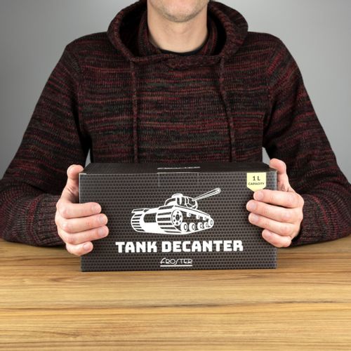 Karafka Czołg na Arena.pl