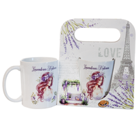 kubek ceramiczny w ozdobnym opakowaniu z napisem "Lawendowa Kobieta"