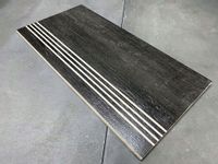 Drewnopodobne płytki na schody szary/grafit TANIO