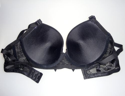 BIUSTONOSZ MODELUJĄCY BIUST CZARNY na Arena.pl