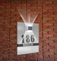 srebrna TABLICZKA ADRESOWA aluminiowa oświetlony numer domu 40x30 pionowa