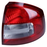 LAMPA TYLNA SKODA OCTAVIA II 2005 2006 2007 2008 2009 2010 2011 2012 2013