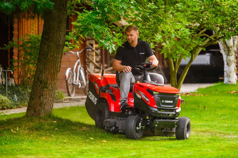 Traktorek ogrodowy Cedrus C-TRAC 102HC zdjęcie 2
