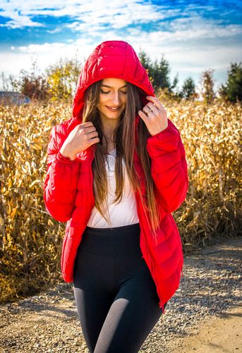 Kurtka podgrzewana czerwona rozmiar M na Arena.pl