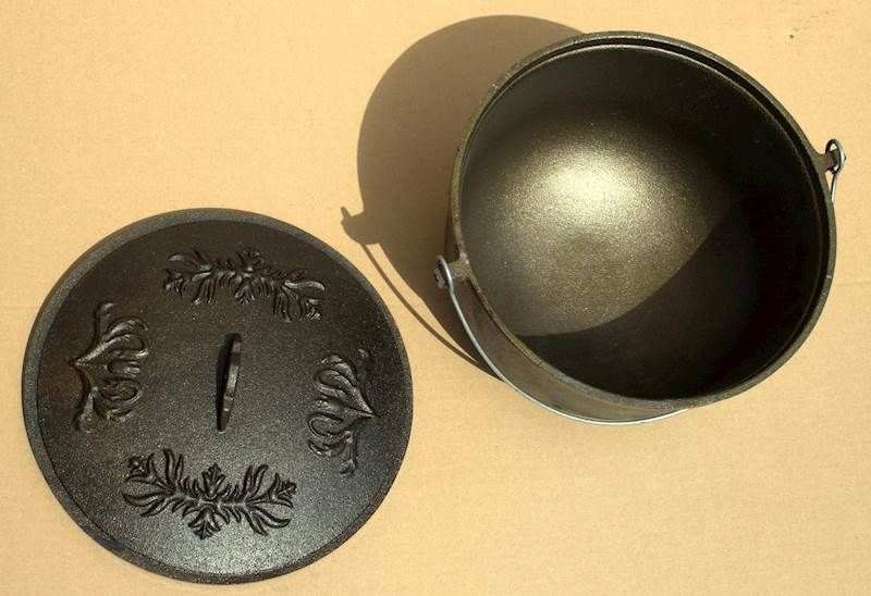 Kociołek żeliwny garnek cygański 6L wypalony zdjęcie 3