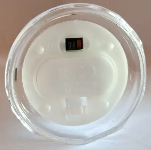 Świeca diamentowa LED 6.5x18cm o delikatnym białym świetle na baterie Barwa światła - Zimna (ok 6000k) na Arena.pl