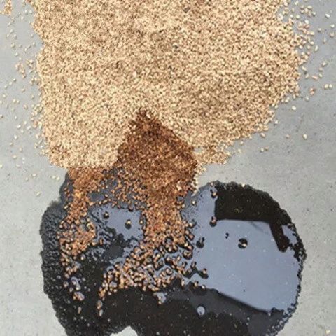 SORBENT PREMIUM UNIWERSALNY 40L DO OLEJU, BENZYNY, ROPY, FARBY 20KG na Arena.pl