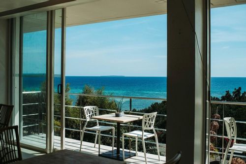 Krzesło Bush białe na Arena.pl