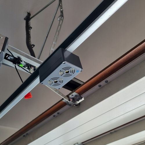 BATERYJNY ODSTRASZACZ GRYZONI KUN SZCZURÓW MYSZY NA BATERIE OB2 VIANO na Arena.pl