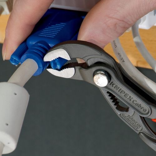 ORYGINALNE SZCZYPCE-KLUCZ DO RUR COBRA KNIPEX 125 na Arena.pl