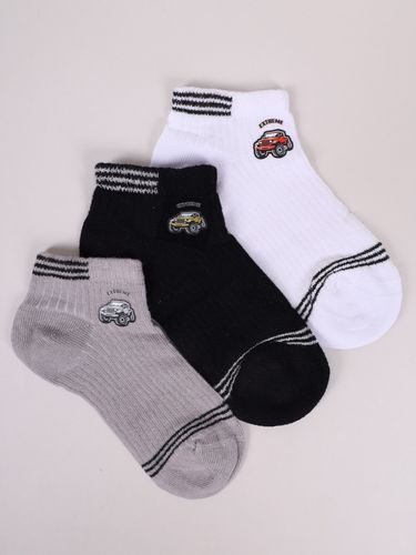 Skarpety stopki chłopięce dziecięce bawełniane autko 3PAK 27-30 YOCLUB na Arena.pl