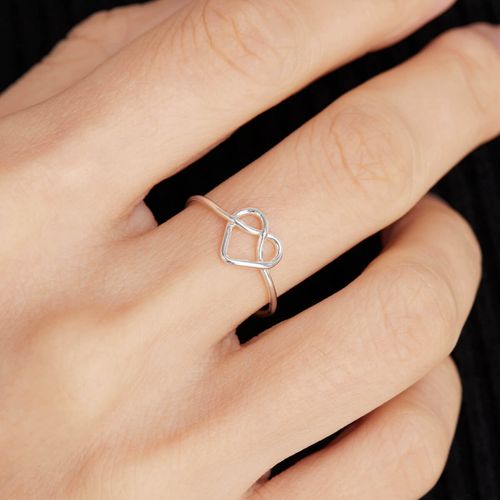 srebrny pierścionek z serduszkiem 8 na Arena.pl