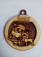 Bombka 9 cm ze sklejki 3D Mikołaj z reniferem + imię