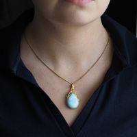 Zawieszka - larimar łza w srebrze złoconym z liśćmi