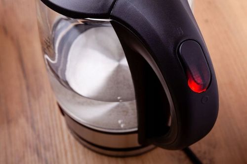 CZAJNIK ELEKTRYCZNY BEZPRZEWODOWY SZKLANY C410 1,2L ELDOM na Arena.pl