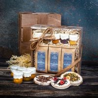 KOSZ PREZENTOWY herbata kawa konfiturki PREZENT zestaw upominek