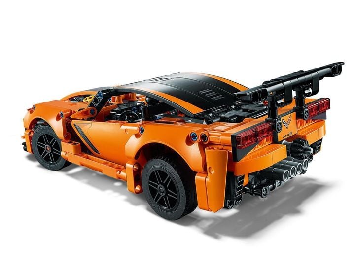 LEGO Technic 42093 Chevrolet Corvette ZR1 zdjęcie 7