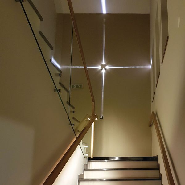 Kinkiet do sypialni Mollis 616004102 Elkim LED 4W 3000K kostka biała zdjęcie 4