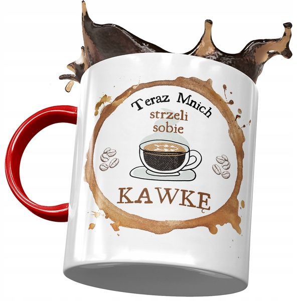 Kubek Czerwony Dla Mnicha Strzeli Sobie Kawkę Z Nadrukiem Ze Zdjęciem zdjęcie 1