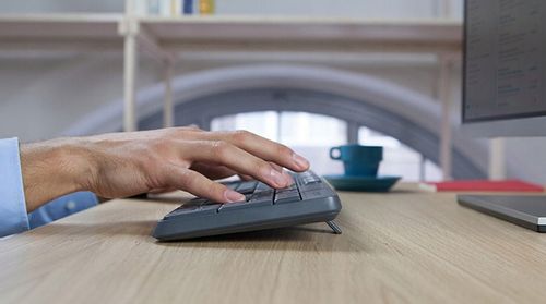 LOGITECH Zestaw Klawiatura i Mysz BEZPRZEWODOWA BLUETOOTH MK235 na Arena.pl