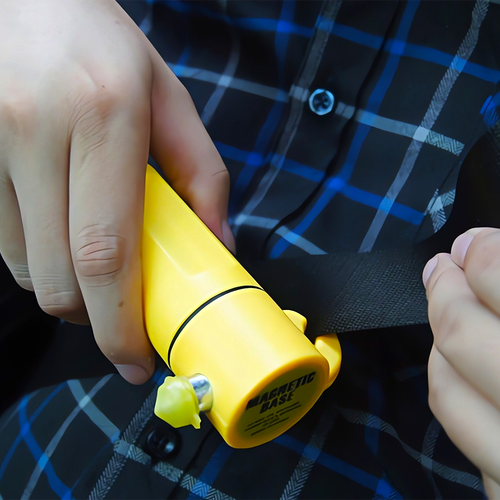 GAŚNICA 1KG APTECZKA DIN LATARKA NÓŻ DO PASÓW ZBIJAK DO SZYB TRÓJKĄT KAMIZE na Arena.pl