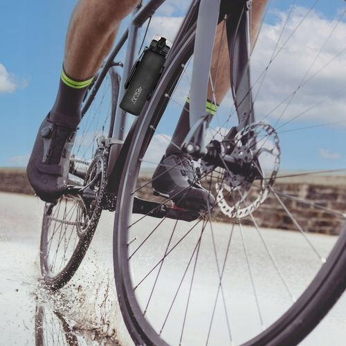 BUTELKA BIDON NA WODĘ NAPÓJ TRITANOWA SZCZELNA SPORTOWA Z PODZIAŁKĄ 650 ml na Arena.pl