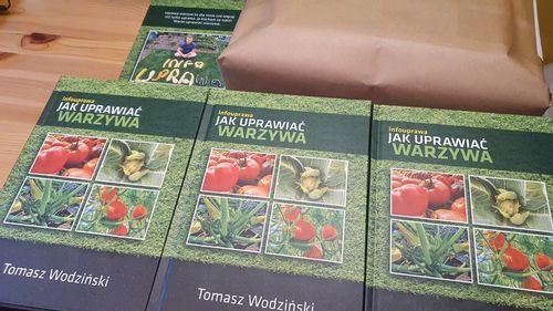 Książka infouprawa JAK UPRAWIAĆ WARZYWA + Kalendarz Warzywnika 2024 na Arena.pl