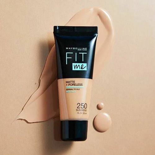 Maybelline Fit Me Podkład matujący 105 na Arena.pl