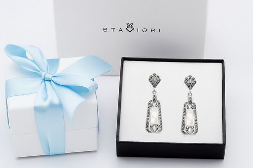 srebrne piękne wiszące kolczyki z masą perłową i markazytami na Arena.pl