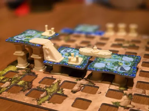 Babilon - strategiczna gra planszowa - budowanie trójwymiarowego ogrodu na Arena.pl