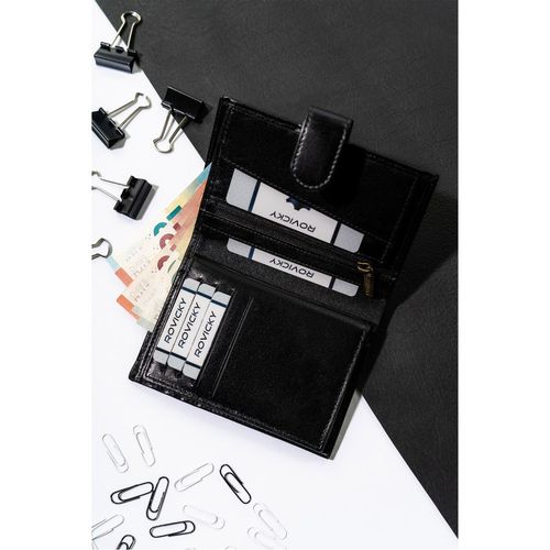 skórzany, czarny portfel męski z zapięciem i systemem rfid - rovicky na Arena.pl