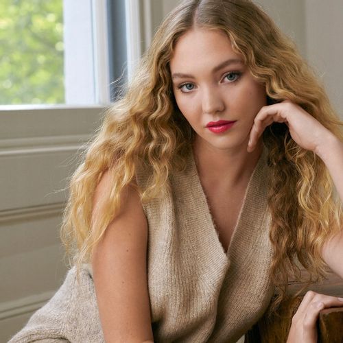 Avon – kolorowy balsam do ust Plum na Arena.pl