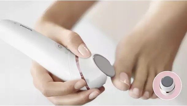 Depilator na sucho i na mokro Philips seria 8000 + 9 akcesoriów BRE740/10 zdjęcie 8