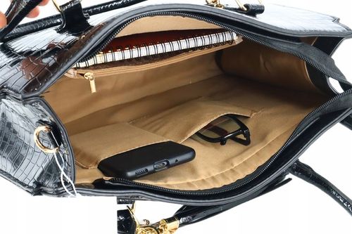 Torebka damska klasyczna duża do ręki lakierowana pojemna z brelokiem na Arena.pl