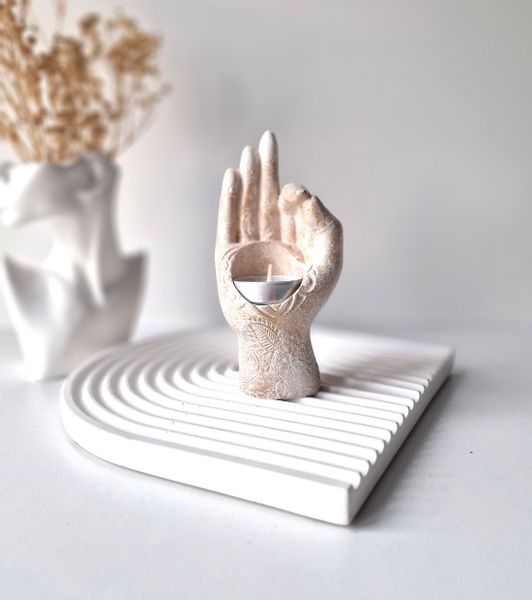 Świecznik tealight - dłoń gold zdjęcie 1