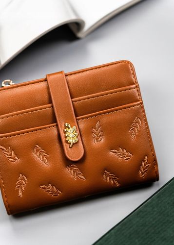 Mały damski portfel z haftem liści od 4U Cavaldi na Arena.pl