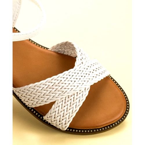 Białe Sandałki r.38 na Arena.pl