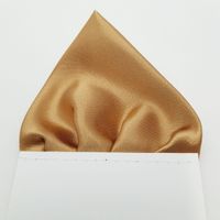 Miodowy brąz poszetka trójkątna "Wypustka"