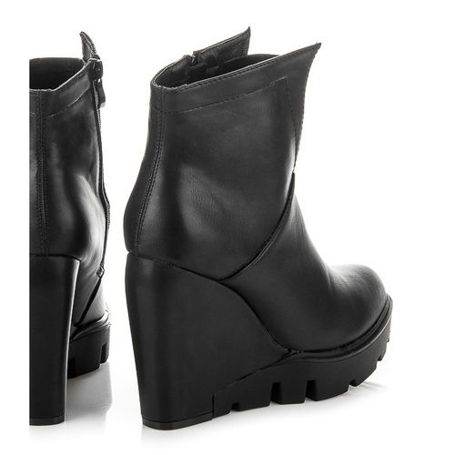 Modne Botki Z Protektorem r.38 na Arena.pl