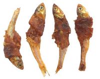 Miękkie przysmaki do nagradzania psa Magnum Rybka owinięta kurczakiem 250g