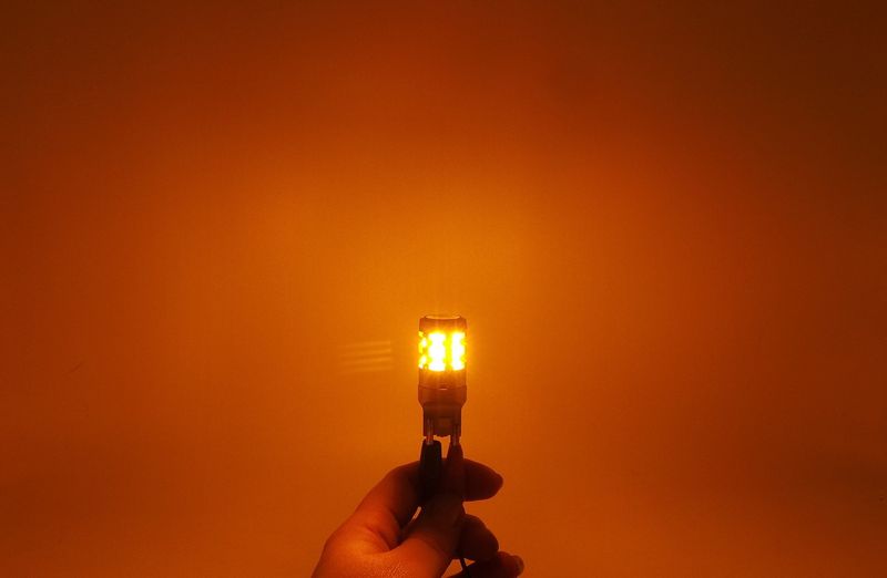 żarówka LED W21W, 7440 12-24V bez błędu pomarańczowa 100% CANBUS zdjęcie 4