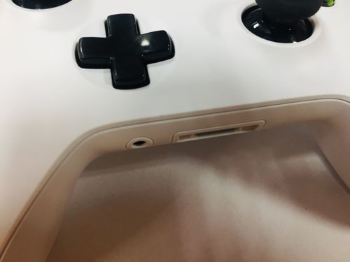 Oryginalny pad Xbox One S nowy model jack Biały na Arena.pl