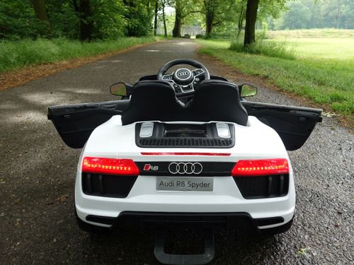 Audi R8 SPYDER Auto na akumulator Biały na Arena.pl