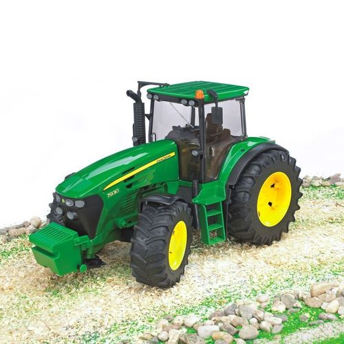 Traktor John Deere 7930 Bruder 03050 na Arena.pl