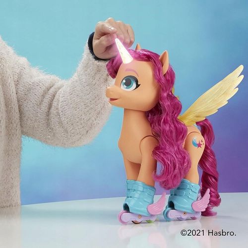 MY LITTLE PONY ŚPIEWAJĄCA SUNNY JEŹDZI NA ROLKACH F1786 HASBRO + MELODIE na Arena.pl