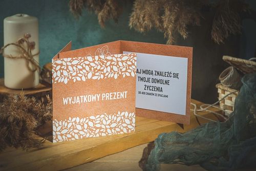 KOSZ PREZENTOWY DUŻY WIKLINOWY ZESTAW HERBAT SŁODYCZE SYROPY NA URODZINY na Arena.pl