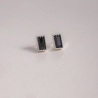 KOLCZYKI Z CZARNĄ CYRKONIĄ POSREBRZANE LUMINOIR (P25/VIC/01AG)