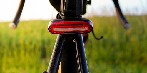 Lampka rowerowa światło TYŁ pod siedzenie iLIGHT PRO REAR 15H - USB-C na Arena.pl