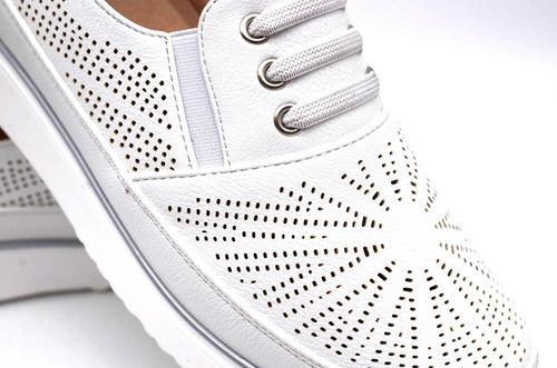 Półbuty damskie Unisoft 25PB02-9033 - białe 37 na Arena.pl